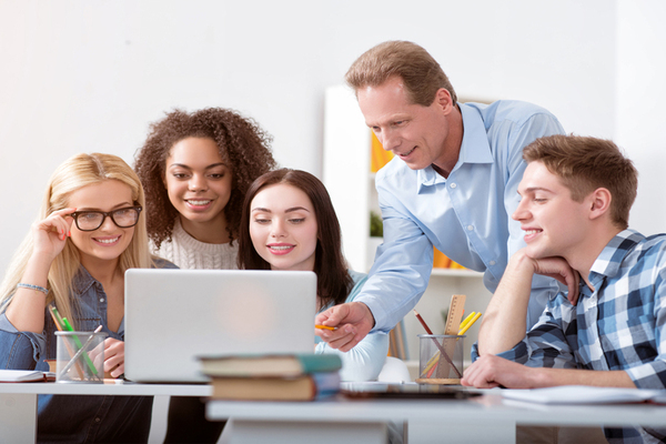 quan tri kinh doanh gom nhung chuyen nganh nao 4