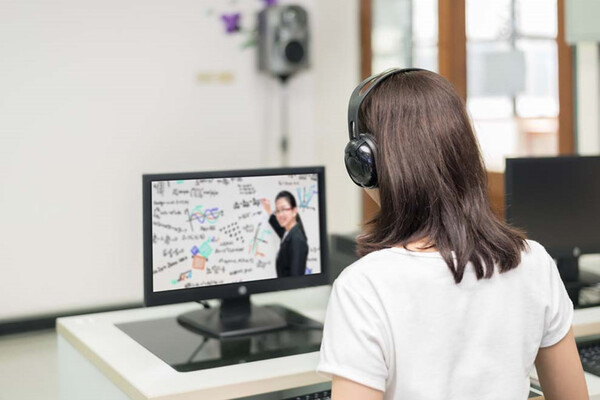 bang-dai-hoc-tu-xa-co-xin-duoc-viec-khong Bằng đại học từ xa có xin được việc không