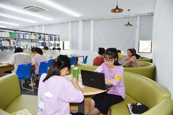 hoc vien tai chinh co tot khong 2