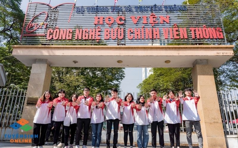 Nên học đại học online cho người đi làm trường nào chất lượng