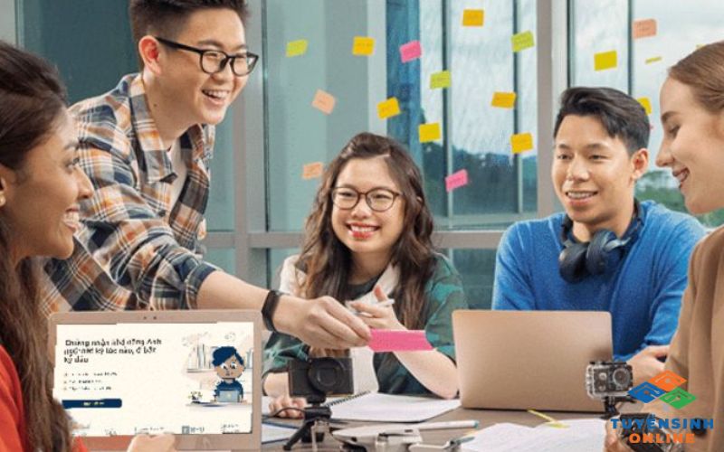 Hệ chính quy và hệ vừa học vừa làm nên chọn hệ nào?