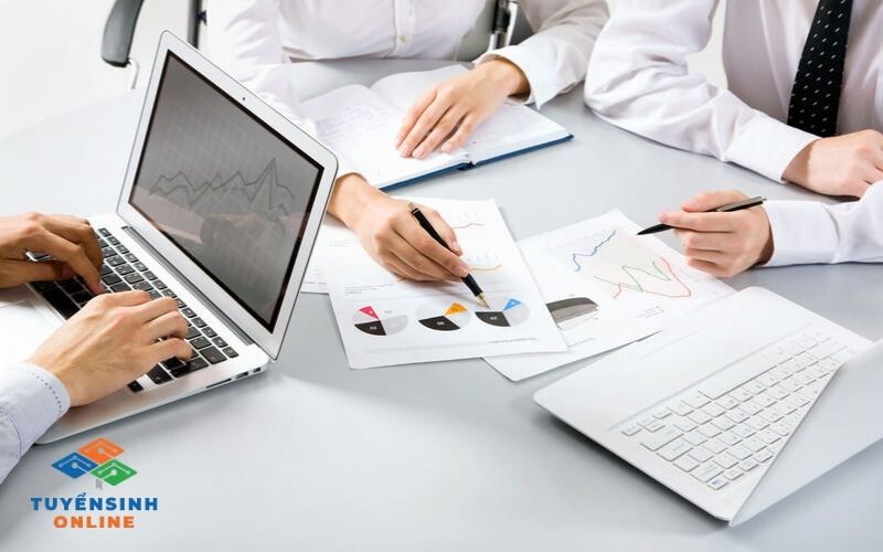 Đối tượng tuyển sinh của ngành Kế toán doanh nghiệp