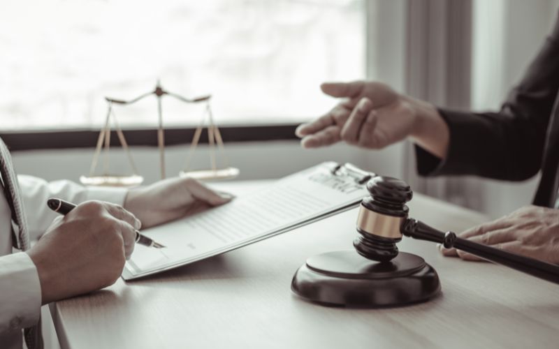 Cơ hội nghề nghiệp ngành luật kinh tế