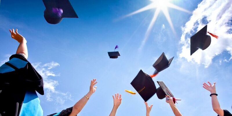 Chương trình đại học từ xa