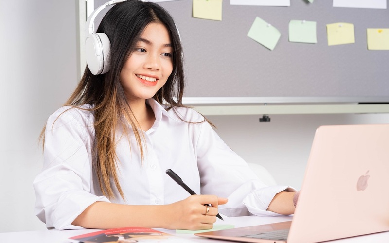 lien-thong-dai-hoc-tu-xa-3 Có nên học liên thông đại học online không?