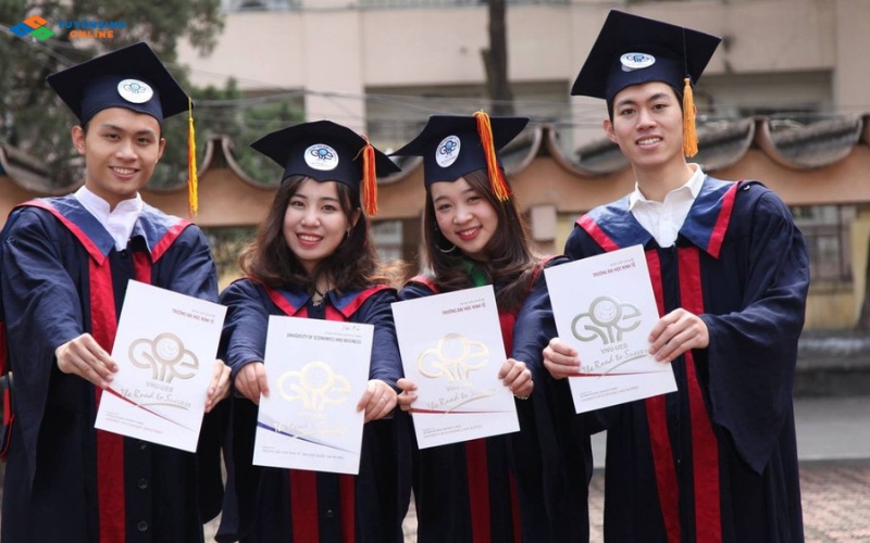 Học liên thông đại học trái ngành có khó không