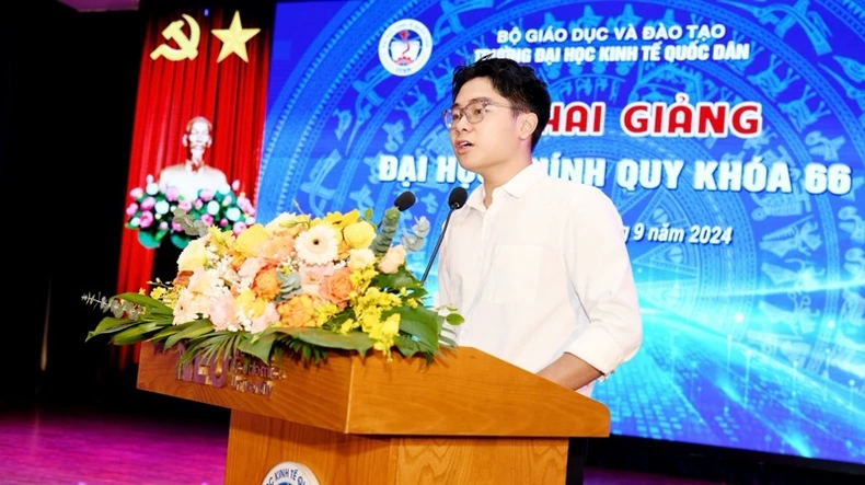 Chuẩn bị hồ sơ xin học bổng Đại học Kinh tế Quốc dân