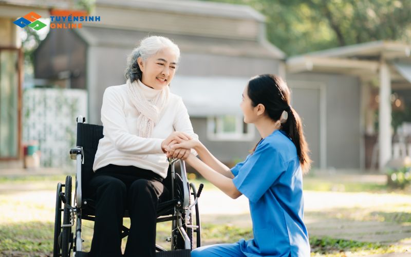 Ngành công tác xã hội ra làm nghề gì?