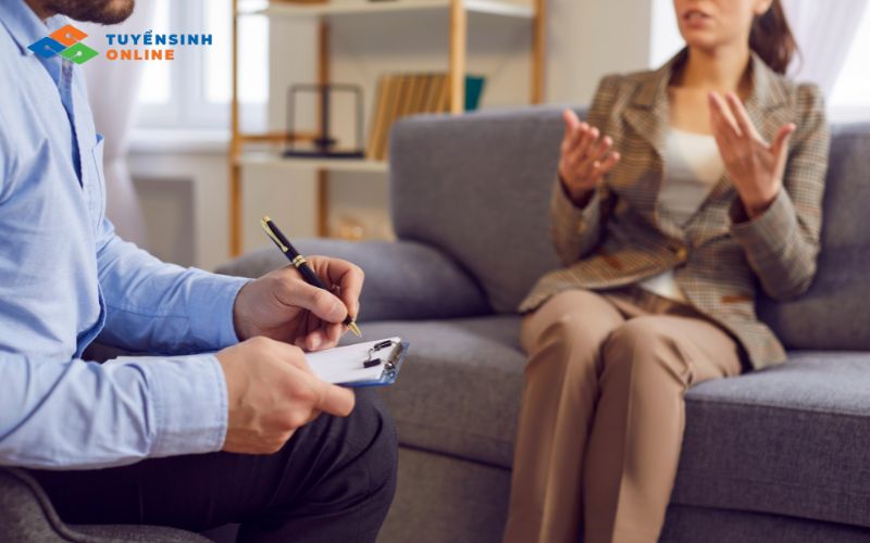 1. Ngành công tác xã hội ra làm nghề gì? 2