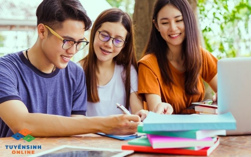 Đối tượng dự thi VSTEP Đại học Thái Nguyên