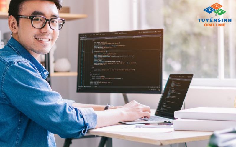 Liên thông cao đẳng lên đại học ngành CNTT ở đâu tốt 2026?