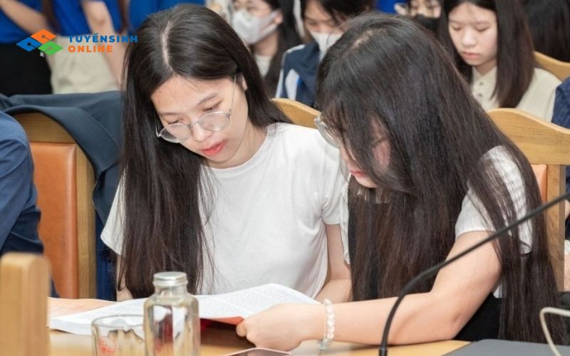 Lưu ý khi xét tuyển vào Học viện Báo chí và Tuyên truyền