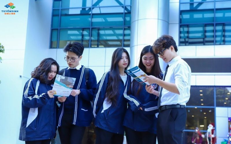 Nhận thông tin tuyển sinh đại học từ xa của NEU sớm nhất ở đâu?