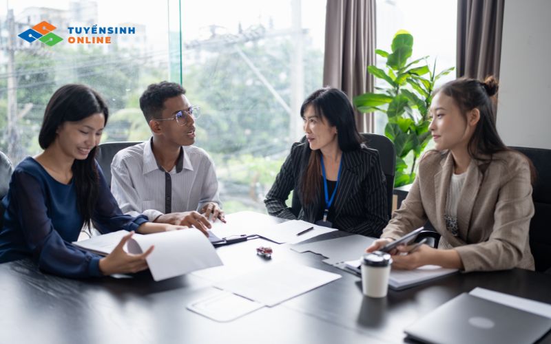 Cơ hội nghề nghiệp khi học đào tạo từ xa Quản trị kinh doanh NEU