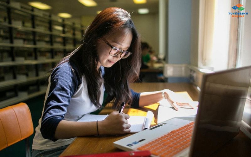Lựa chọn hệ từ xa Trường Đại học Mở Hà Nội, thêm một cơ hội trúng tuyển ngành học hot