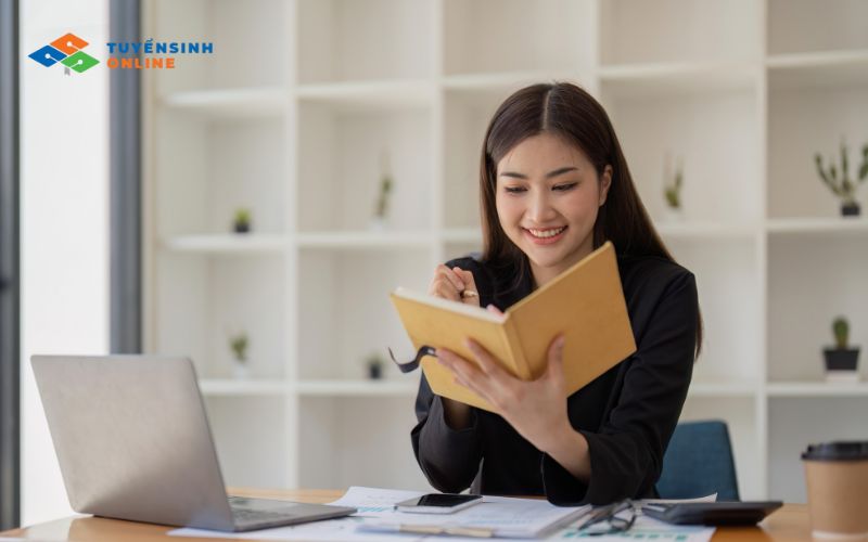 Vì sao nhiều người học cao đẳng kế toán online?