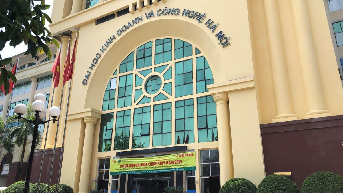 Trường đại học có ngành Quản trị kinh doanh ở Hà Nội điểm thấp