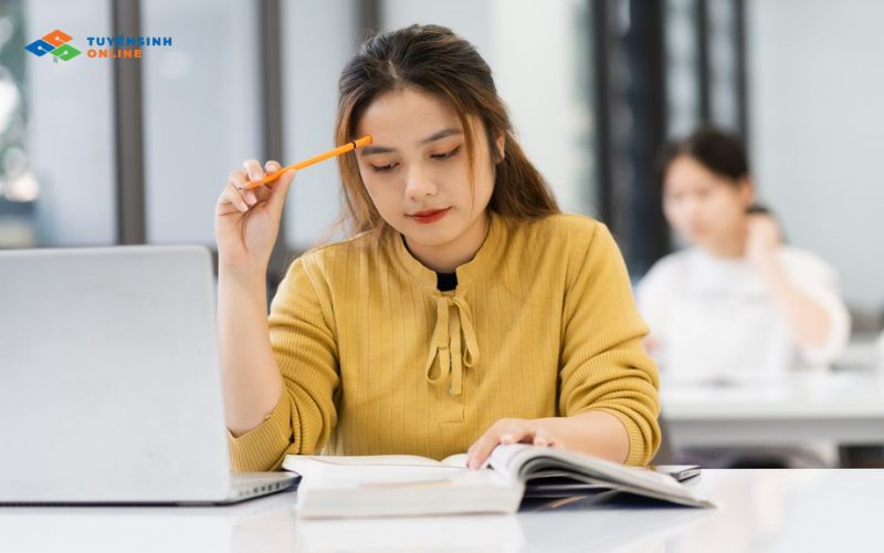 Mức độ khó của thi chứng chỉ VSTEP phụ thuộc vào những yếu tố nào?